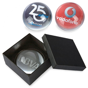 Fermacarte lente ingrandimento, elegante e funzionale, ideale per ufficio o studio.